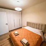 Cozy City Centre Rest 2Br